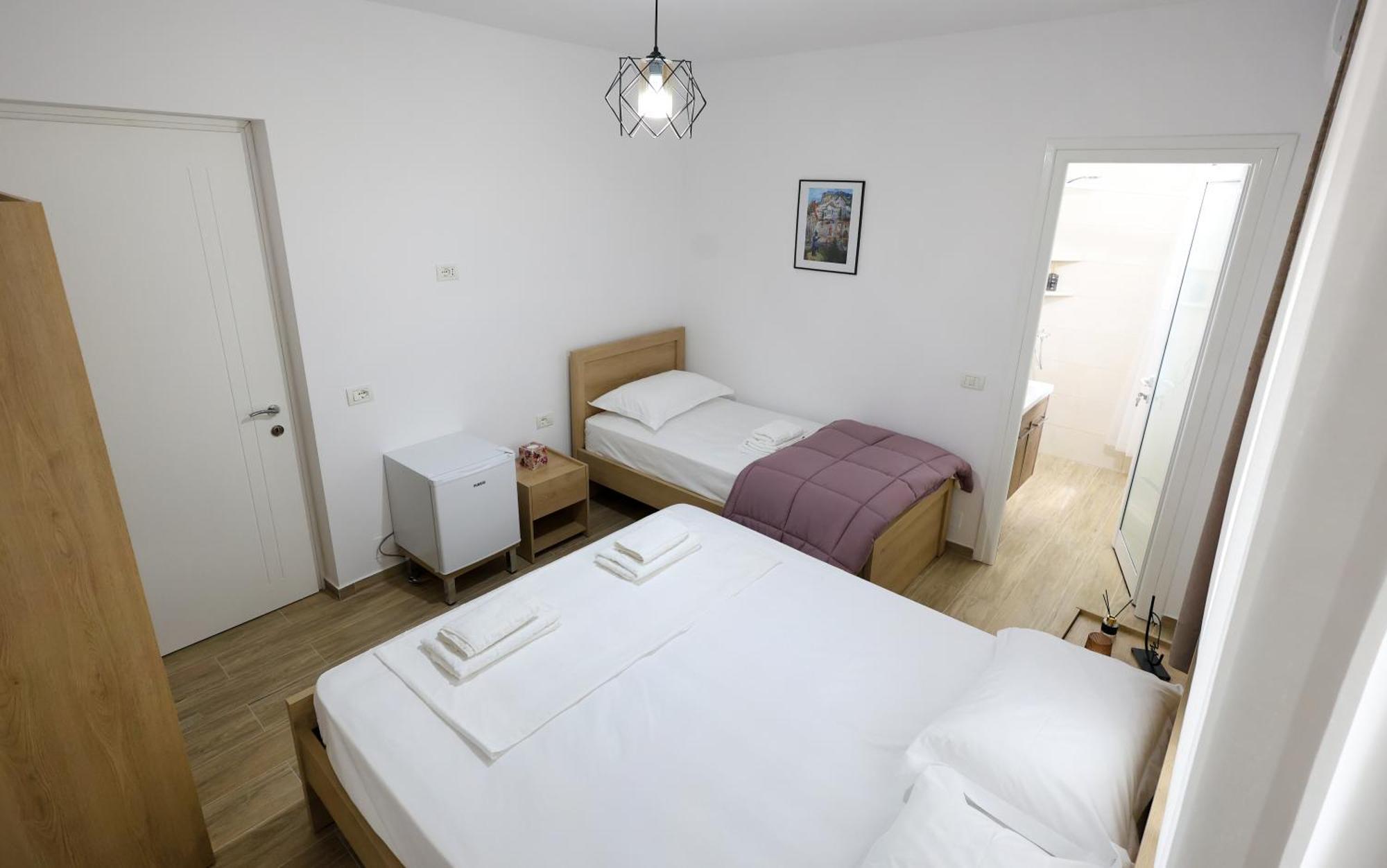 Hotel Vila Vreko B&B Berat Exteriör bild